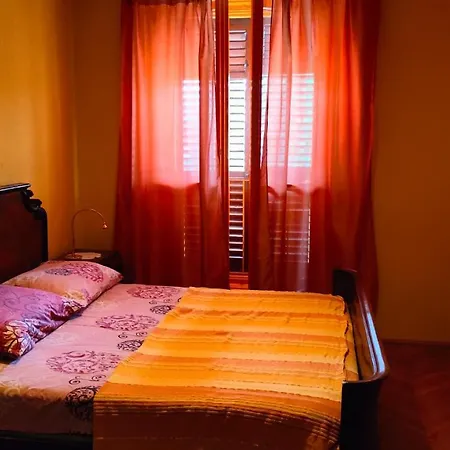 Apartment Maestral Koper