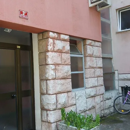 Apartment Maestral Koper