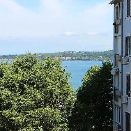 Maestral Apartment