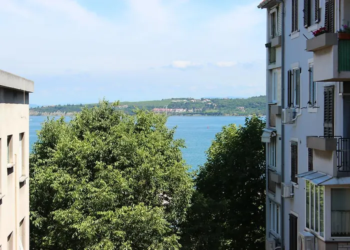 Maestral アパート